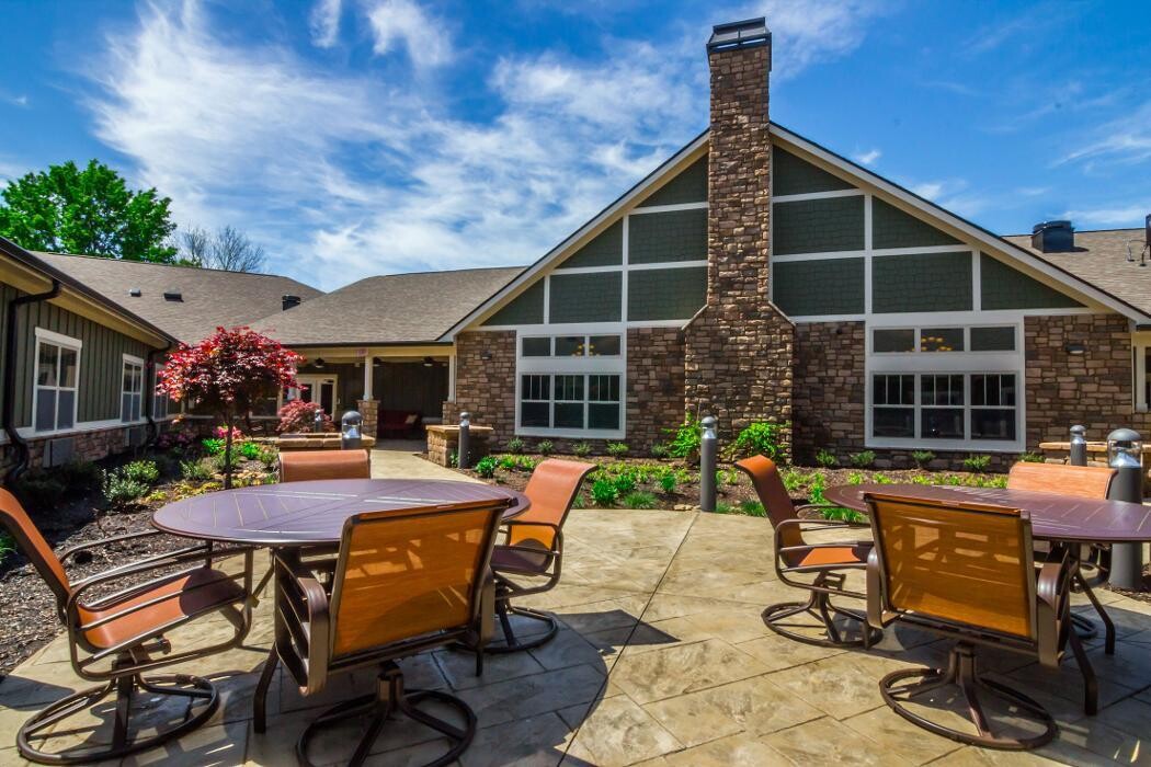 Images Dominion Senior Living of Bristol