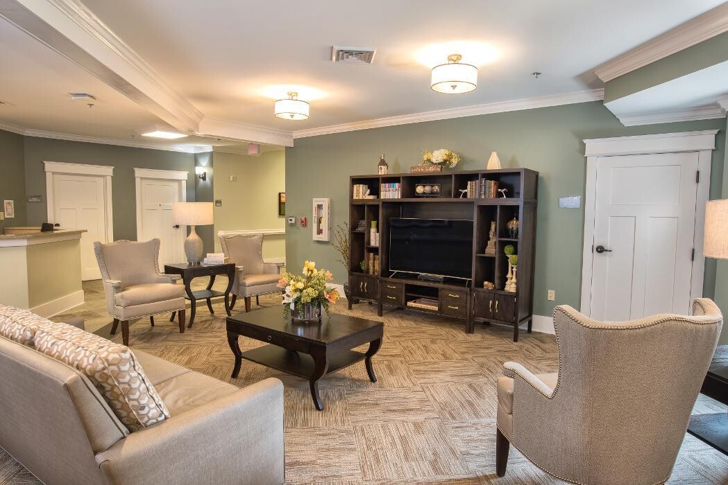 Images Dominion Senior Living of Bristol