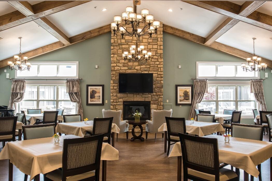 Images Dominion Senior Living of Bristol