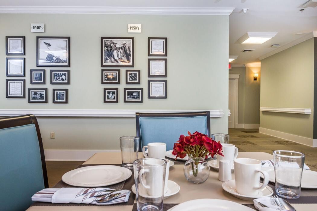 Images Dominion Senior Living of Bristol