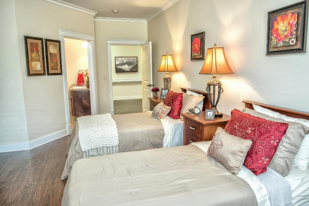 Images Dominion Senior Living of Sevierville