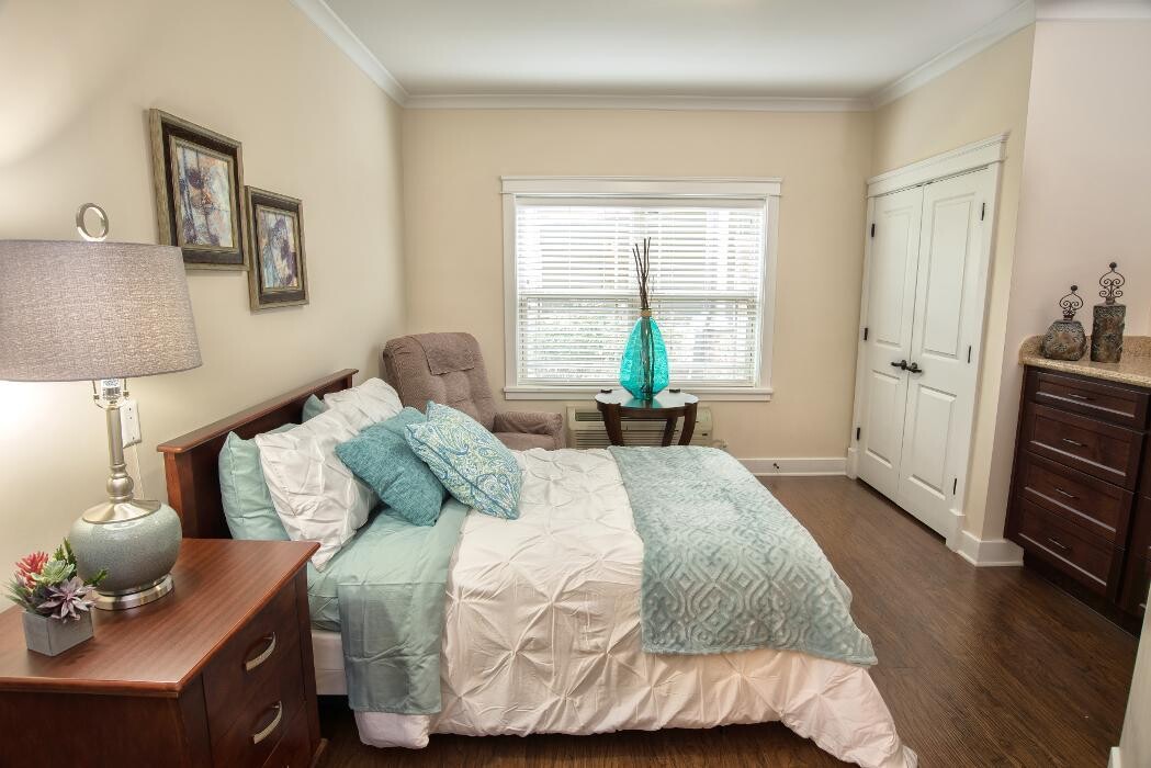 Images Dominion Senior Living of Sevierville