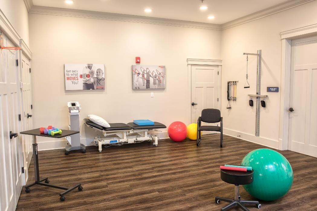 Images Dominion Senior Living of Louisville