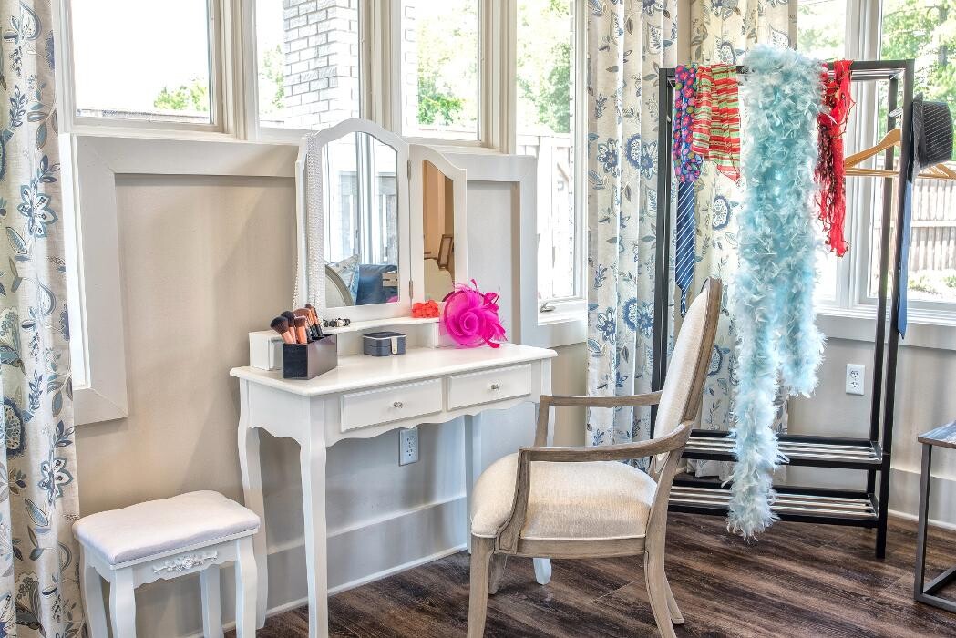 Images Dominion Senior Living of Louisville