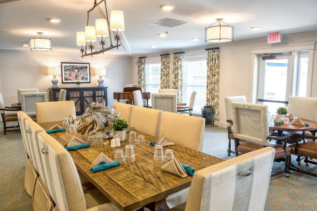 Images Dominion Senior Living of Louisville