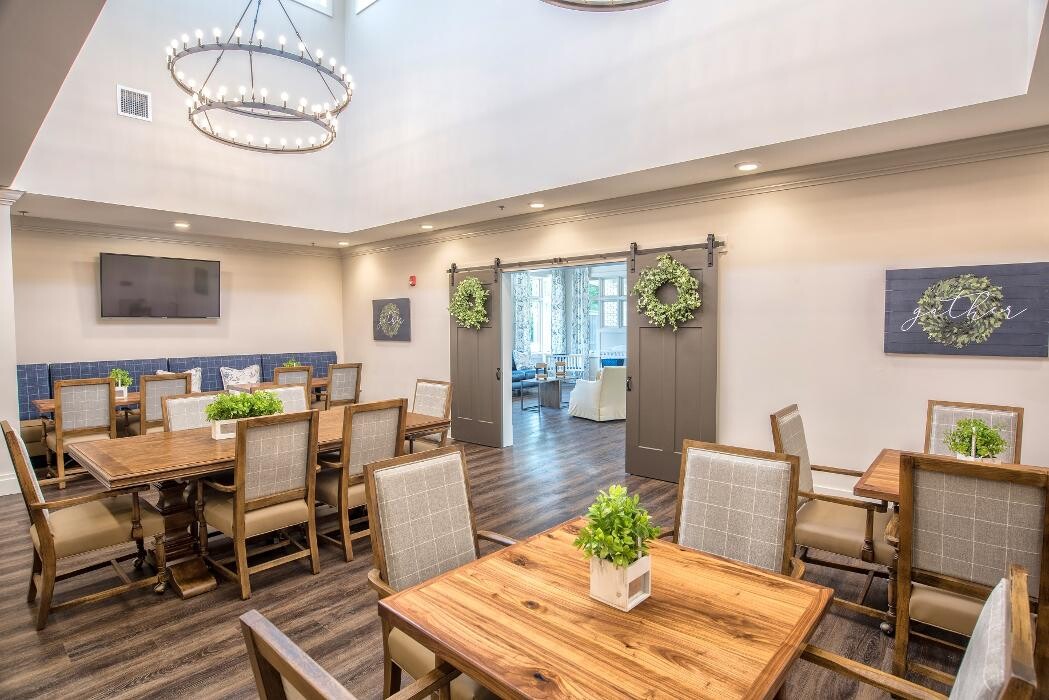 Images Dominion Senior Living of Louisville