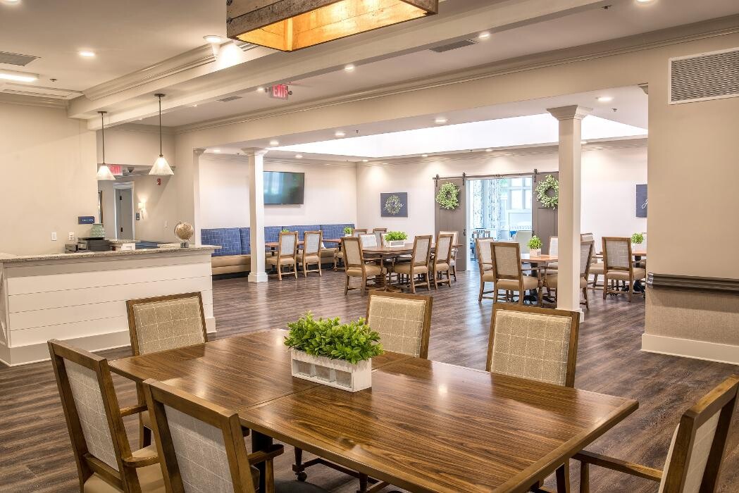 Images Dominion Senior Living of Louisville