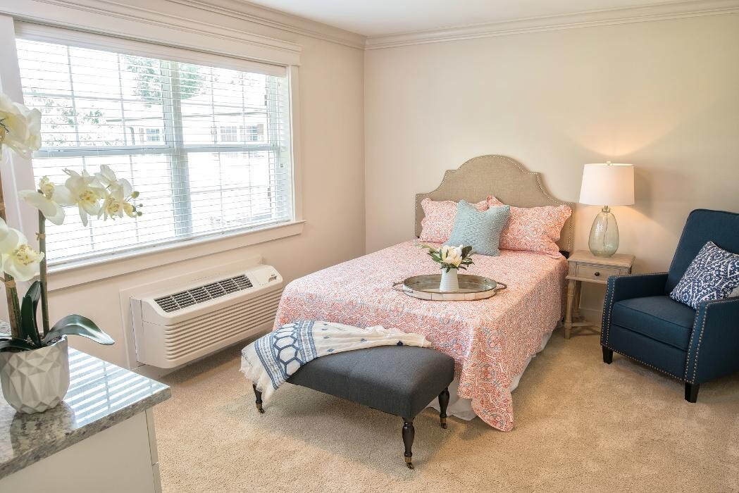 Images Dominion Senior Living of Louisville