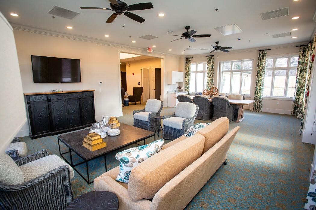 Images Dominion Senior Living of Louisville