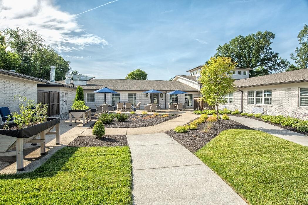 Images Dominion Senior Living of Louisville