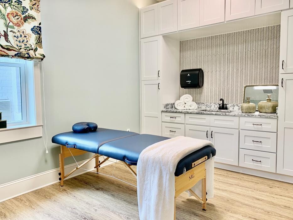 Images Everlan of Louisville