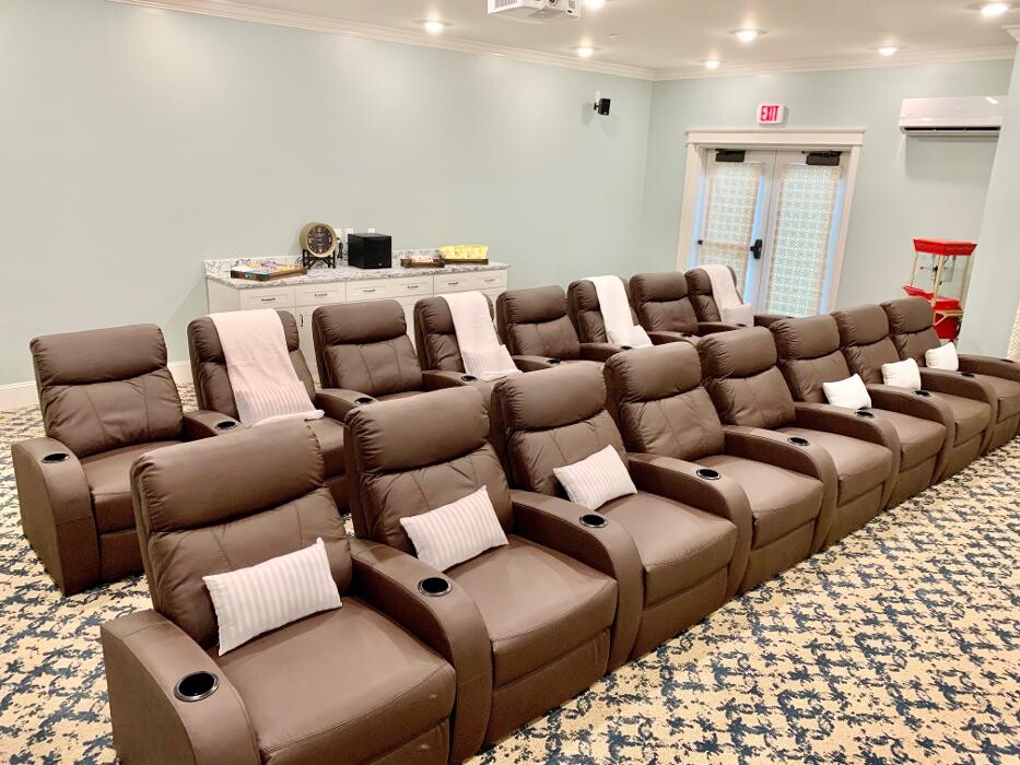 Images Everlan of Louisville