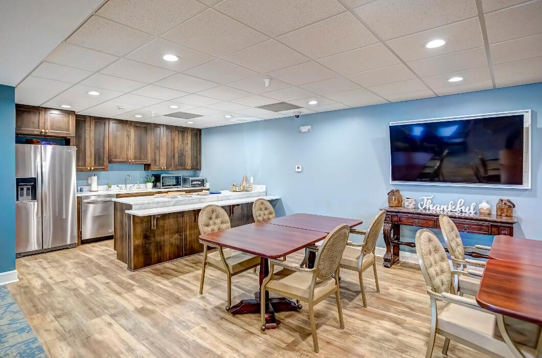 Images Legacy Village of Hendersonville