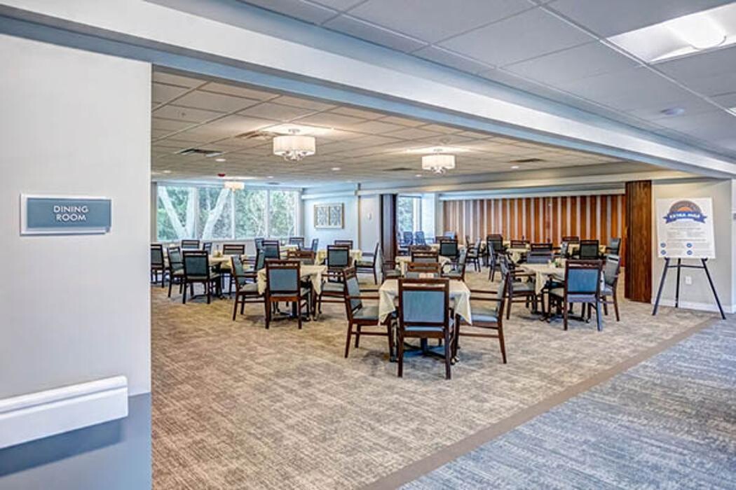 Images Renaissance Senior Living of Hilldale