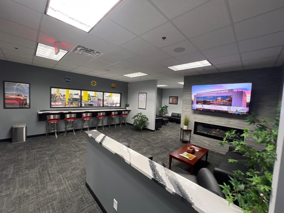 Images SHANNON'S AUTO BODY INC