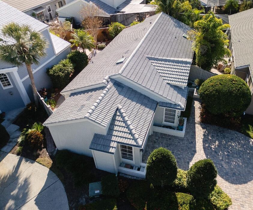 Images Arry's Roofing Services, Inc.