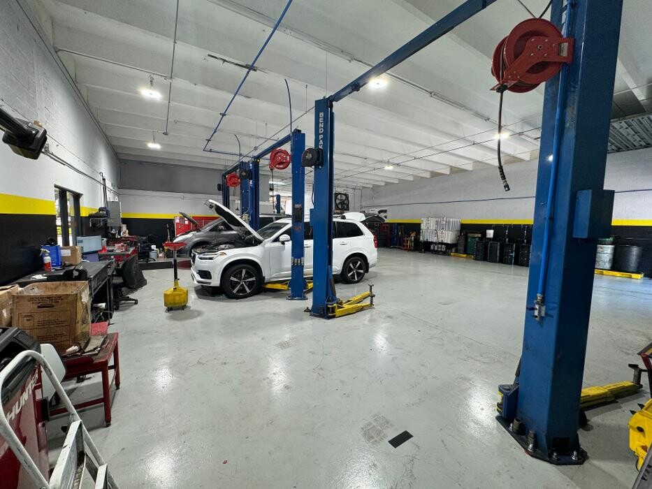 Images The V Shop