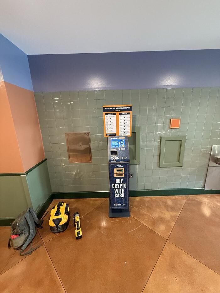 Images CoinFlip Bitcoin ATM - Great Lakes Crossing Outlets (Auburn Hills)