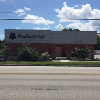 Specialist Doctors Group (Podiatrist) Logo