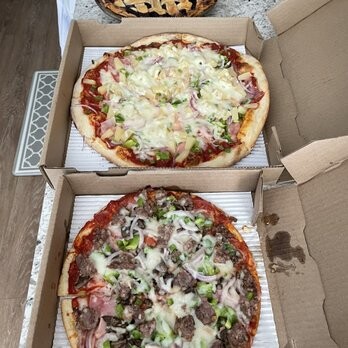 Images Petrinos Pizzeria In Zeeland