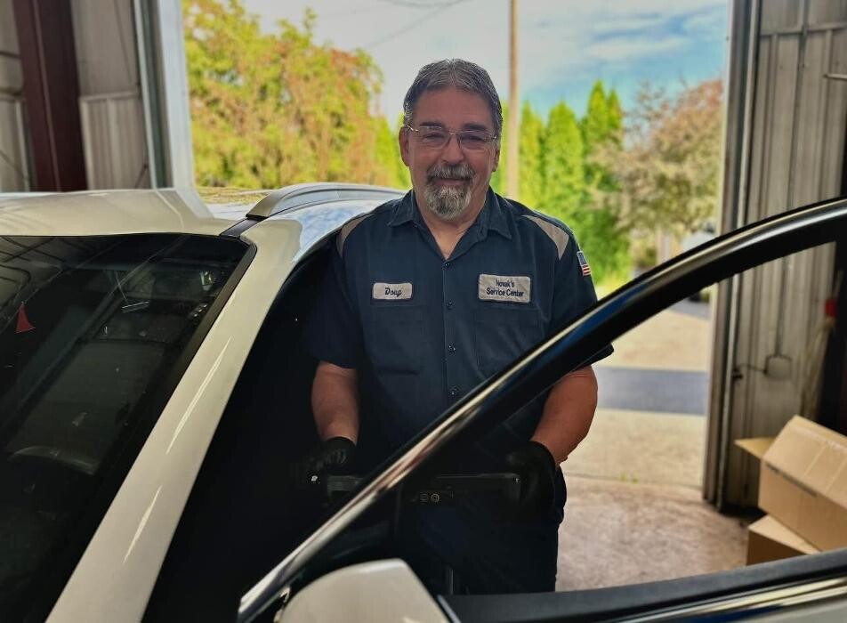 Images Novak's Service Center