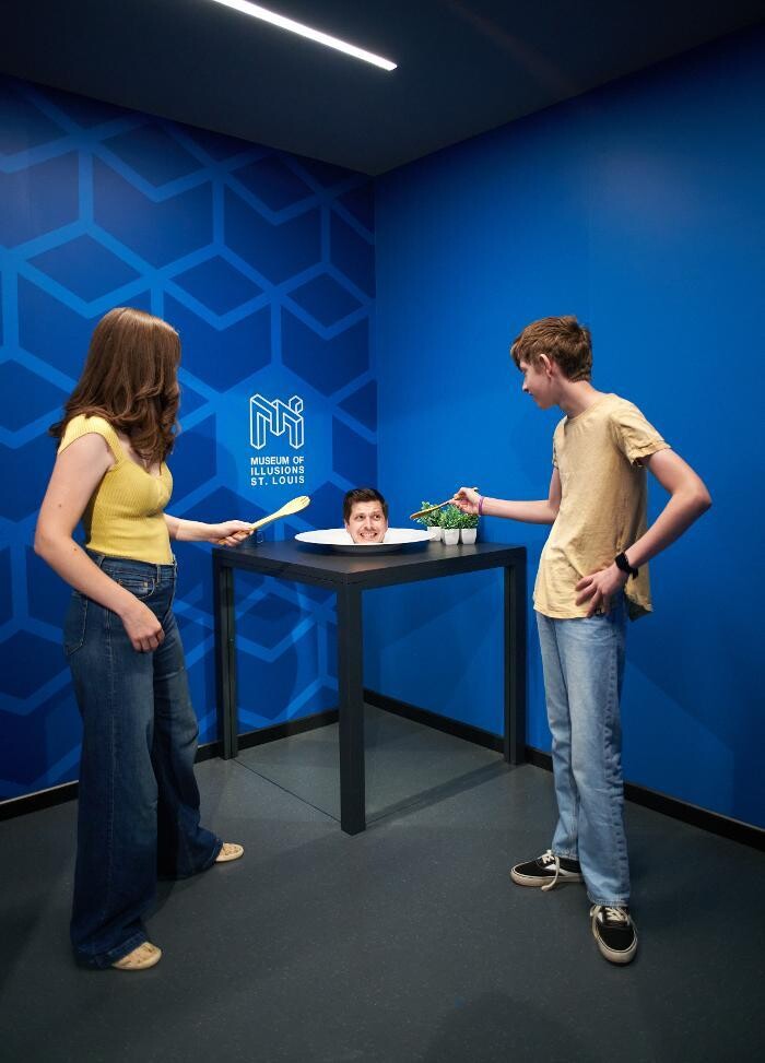 Images Museum of Illusions - St. Louis
