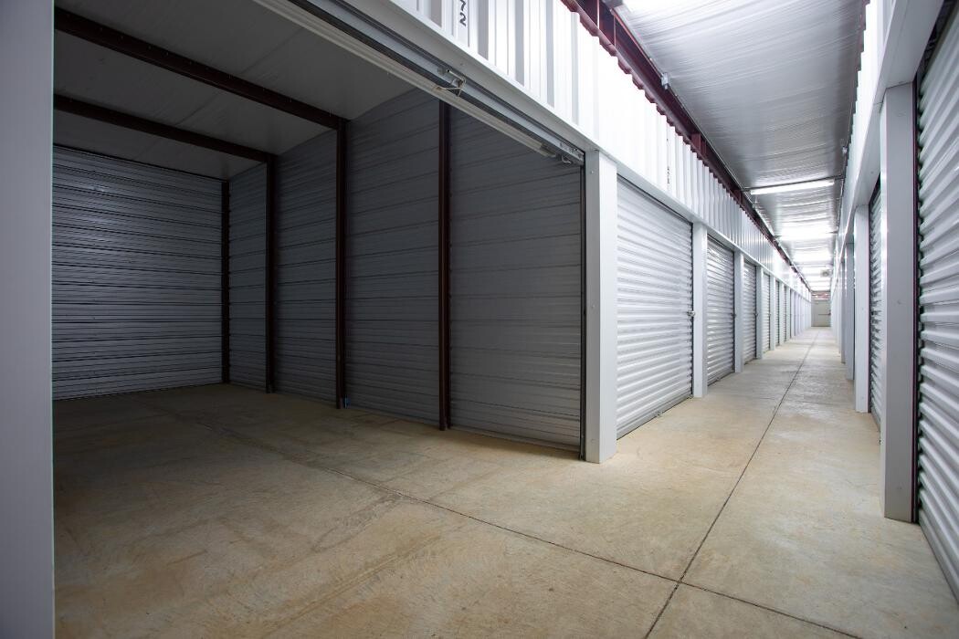 Images Superior Storage - Joyce Blvd