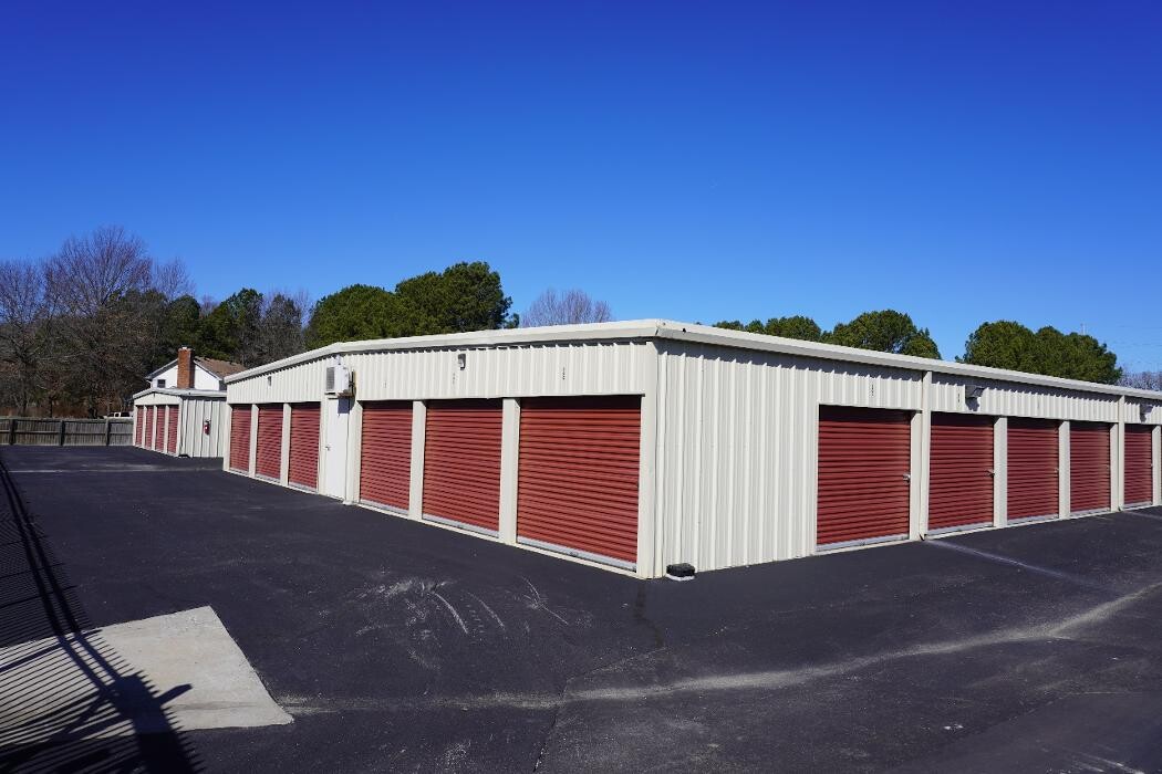 Images Superior Storage - Joyce Blvd