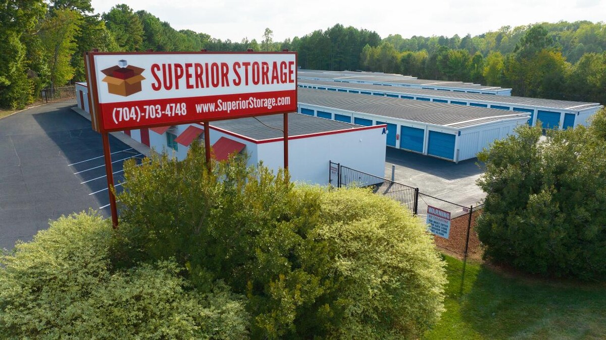 Images Superior Storage - Stutts Road