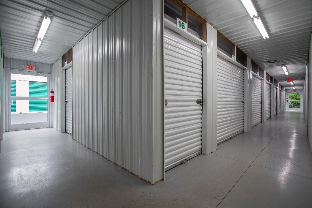Images Superior Storage - Elkin