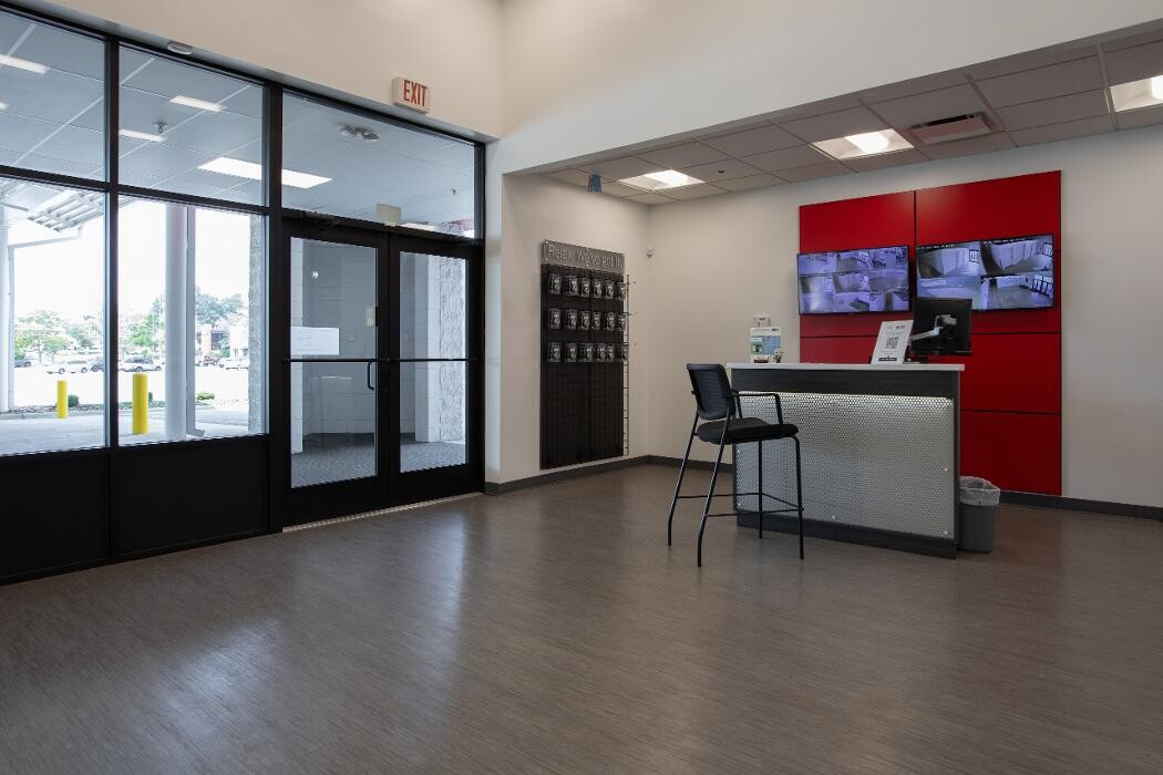 Images Superior Storage - Salisbury