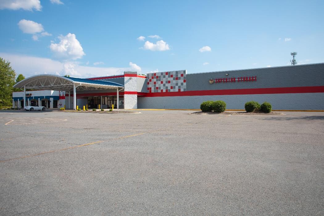 Images Superior Storage - Salisbury