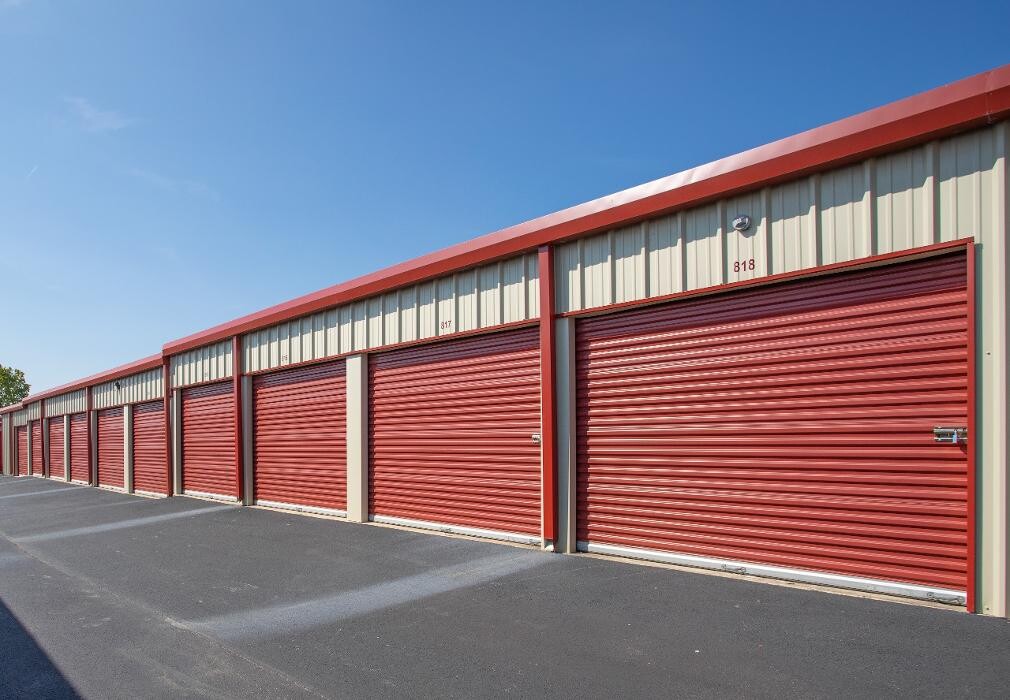 Images Superior Storage - Rogers