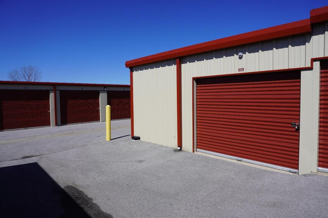 Images Superior Storage - Rogers