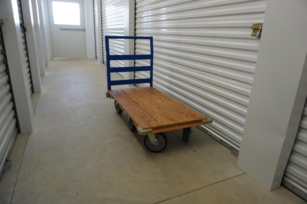Images Superior Storage - Rogers