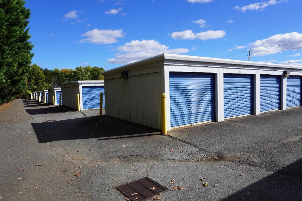 Images Superior Storage - Rural Hall