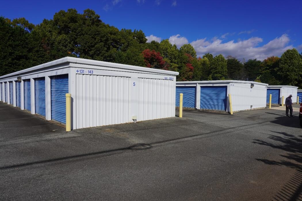 Images Superior Storage - Rural Hall