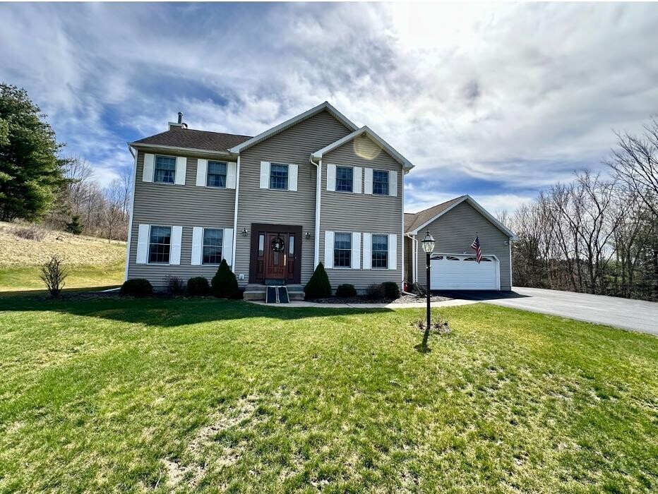 Images Red Dog Realty NY