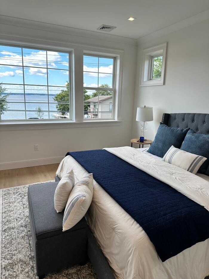 Images Red Dog Realty NY