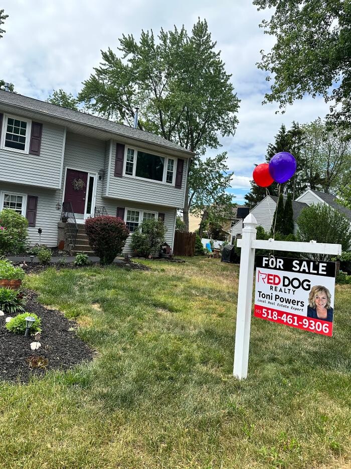 Images Red Dog Realty NY