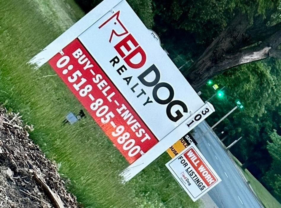 Images Red Dog Realty NY