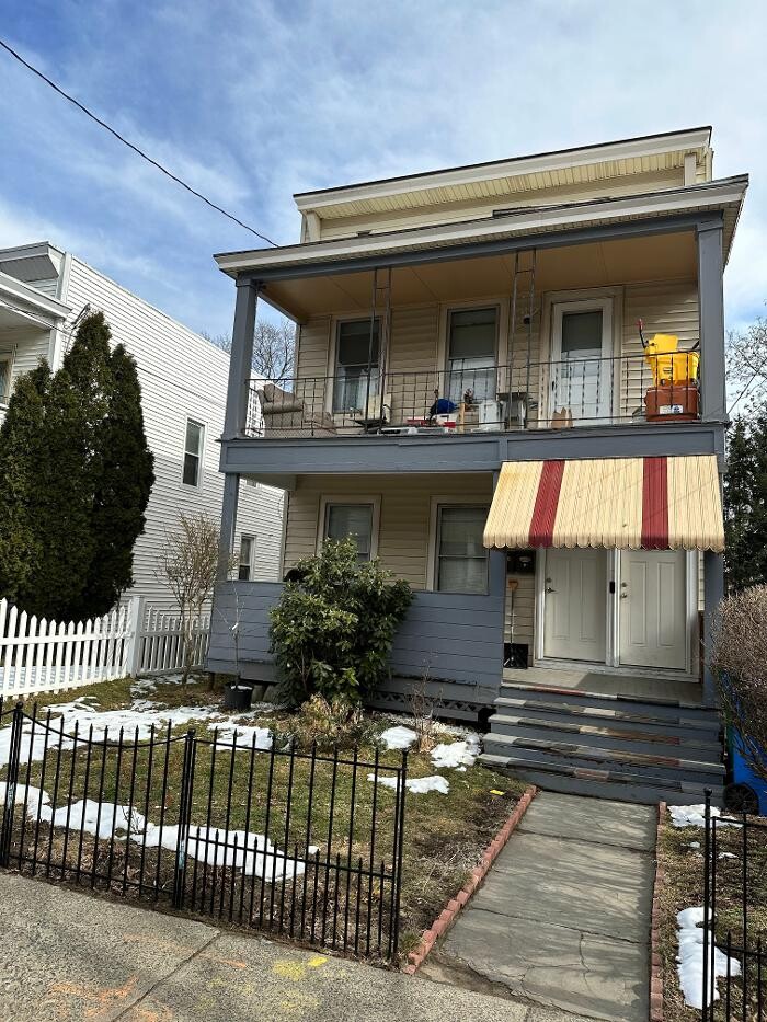 Images Red Dog Realty NY