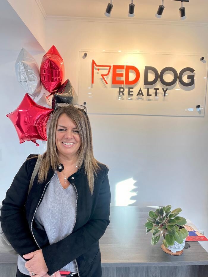 Images Red Dog Realty NY