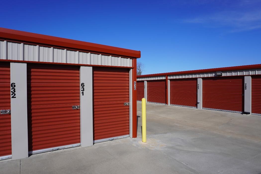 Images Superior Storage - Farmington