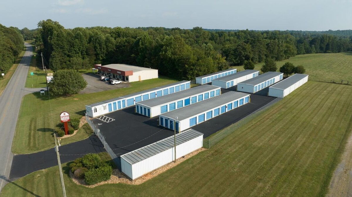 Images Superior Storage - East Bend