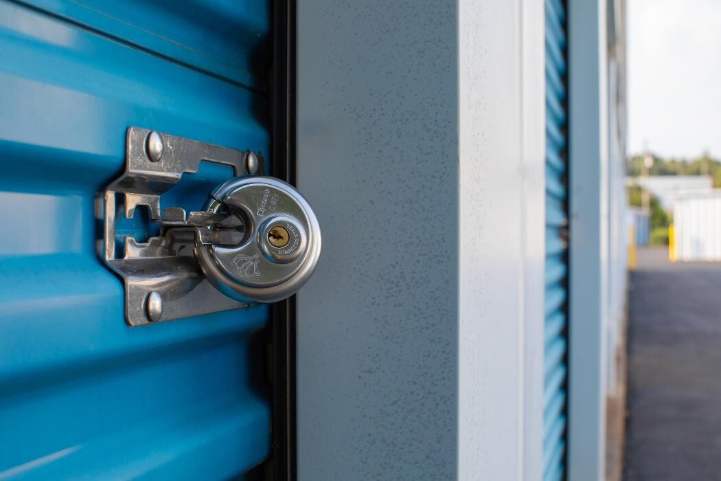 Images Superior Storage - East Bend