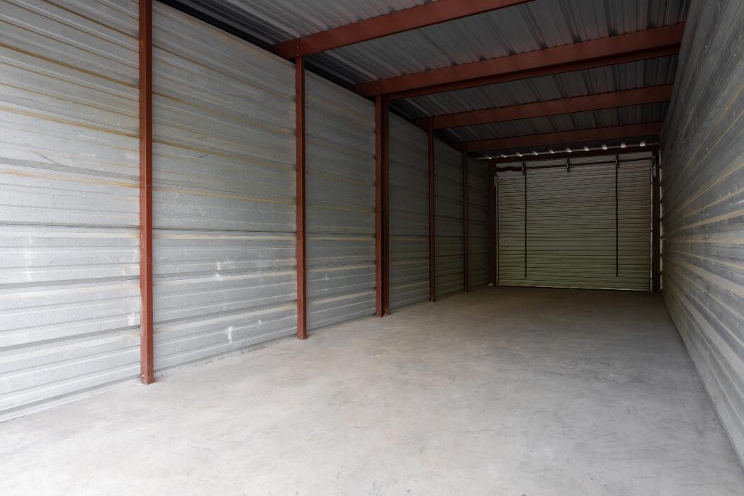 Images Superior Storage - Pleasant 1