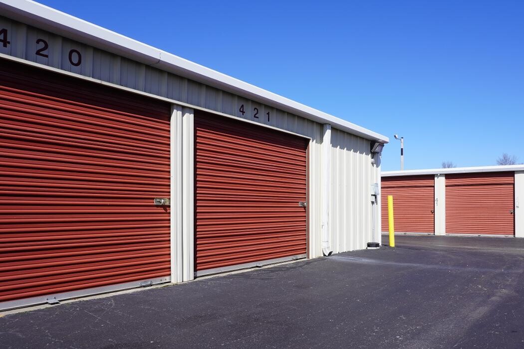 Images Superior Storage - Pleasant 1