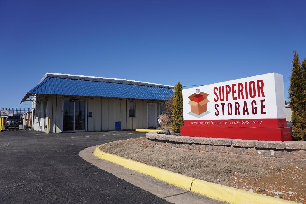 Images Superior Storage - Pleasant 1