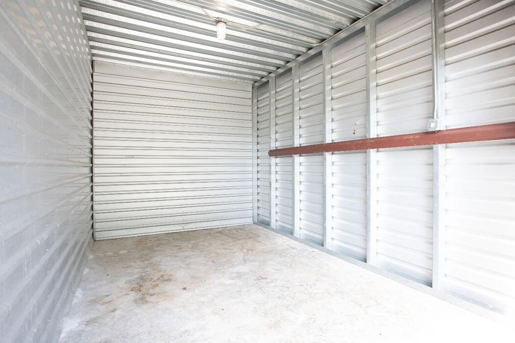 Images Superior Storage - Brunswick